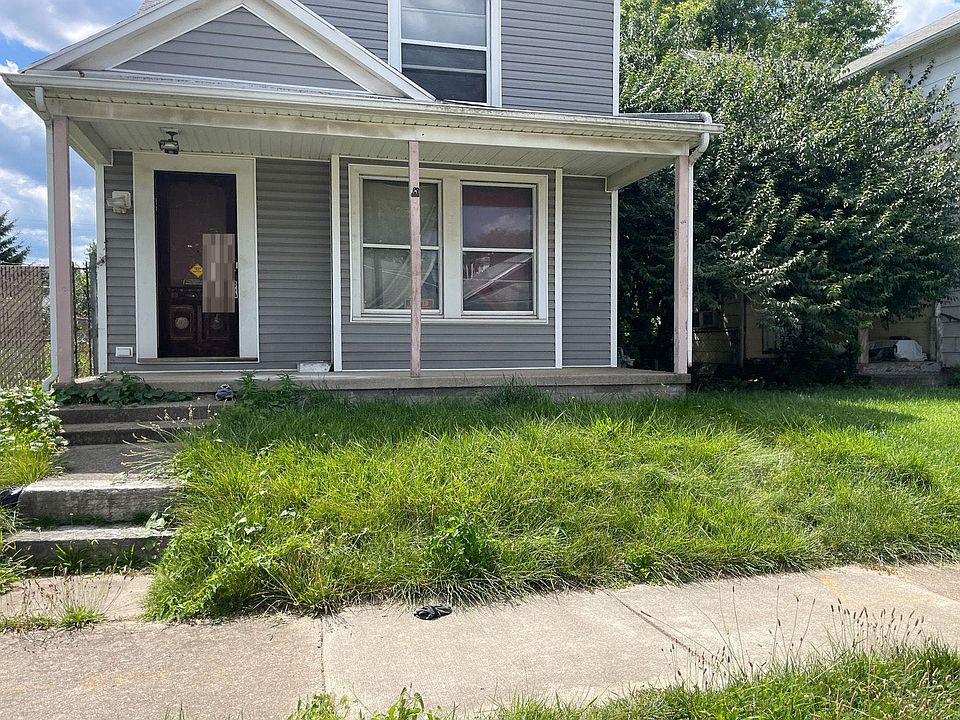 1st image of 141 S Irwin St