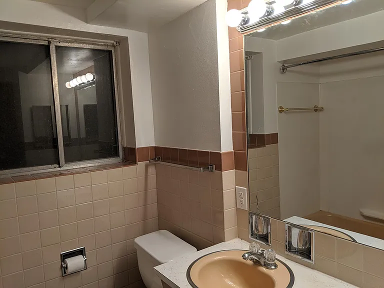 482 Treeside Dr #5 — Photo 6
