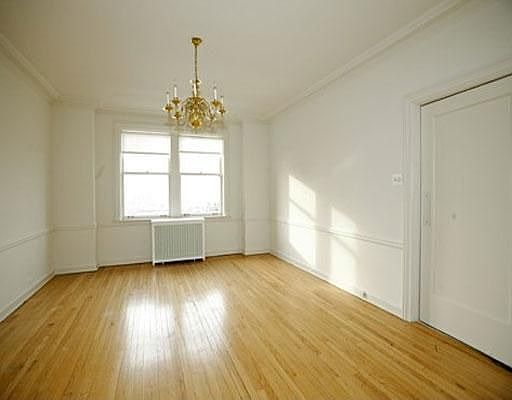 2nd image of 424 W Melrose St APT 7B