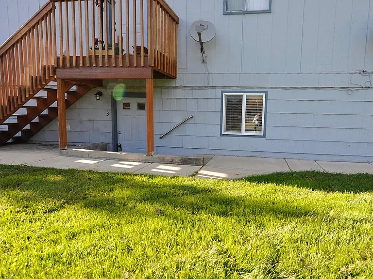 2201 N Spokane St #3 — Photo 2