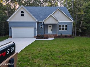 5129 Cardinal Cir, Sanford, NC 27332