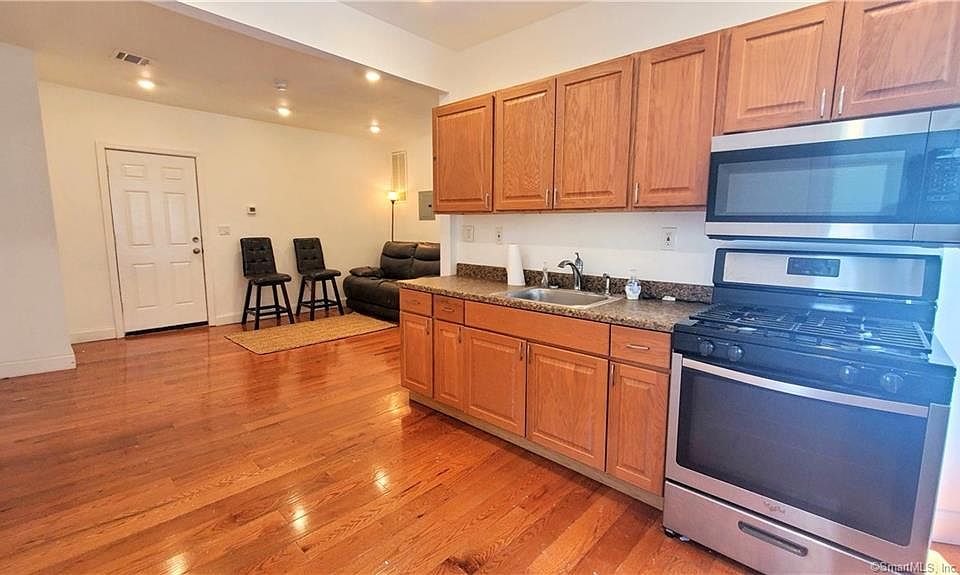 1st image of 607 Washington Ave #5