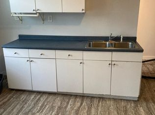 17 Jay St, Amsterdam, NY 12010