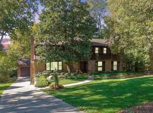 5871 Ropes Dr, Cincinnati, OH 45244