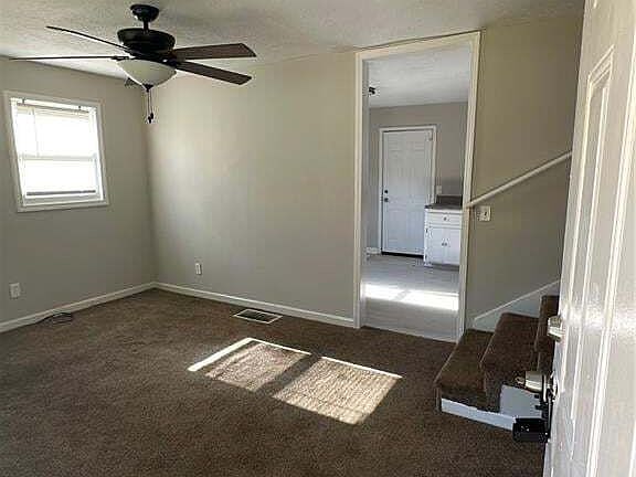 2nd image of 130 Knob Dr