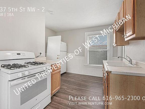 3rd image of 737 5th St NW #2