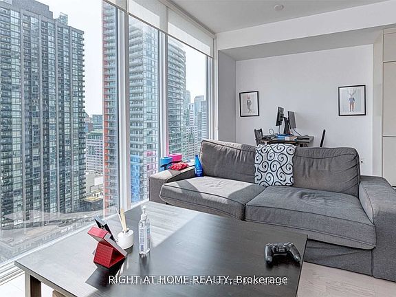 4th image of 101 Peter St W #2705