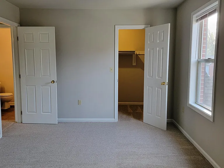 63 Hilldale Dr — Photo 12