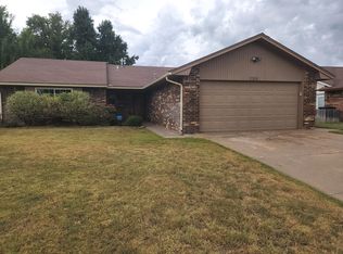 2308 Single Tree Ln, Enid, OK 73703