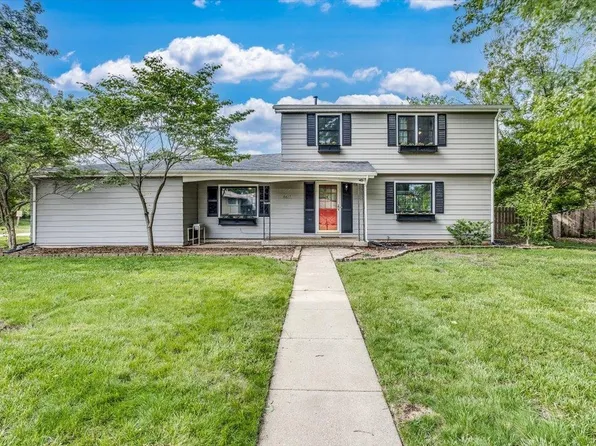 8417 E Willowbrook Rd, Wichita, KS 67207