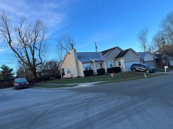 2424 English Station Dr, Lexington, KY 40514