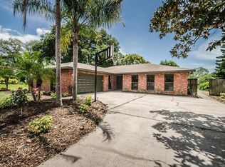 550 Lakeview Dr, Palm Harbor, FL 34683