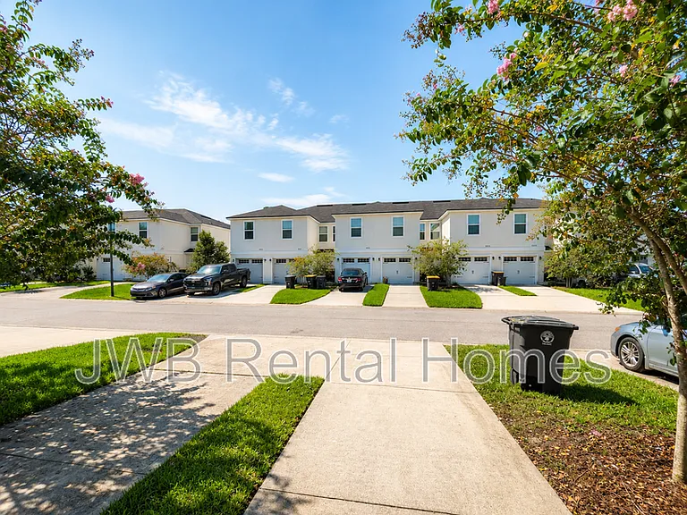 8511 McGirts Village Ln — Photo 14