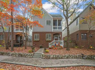 72 Hawthorn St, Birmingham, AL 35242