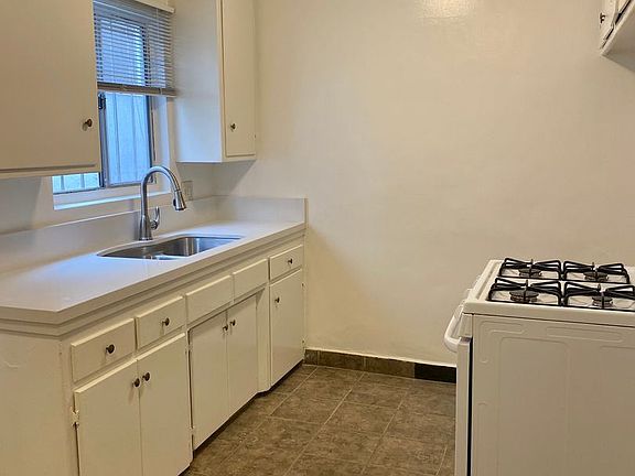 4th image of 3839 Stevely Ave APT 6