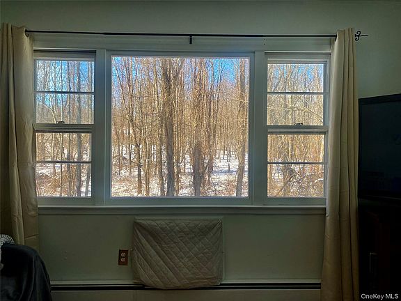 5th image of 182 Downing Road