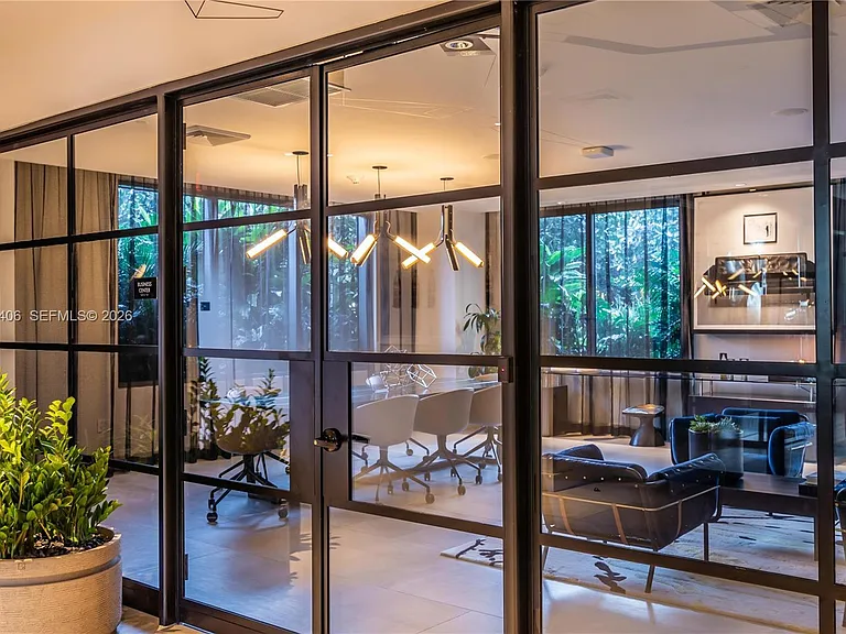 121 NE 34th St #Penthouse 3217 — Photo 67