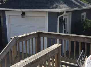 936 Main Ave, Warwick, RI 02886