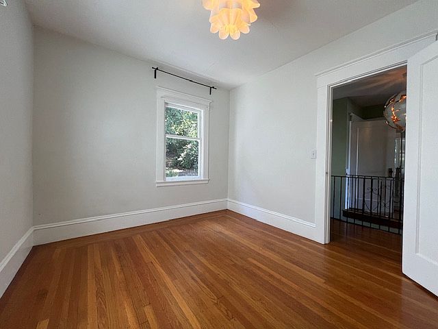1st image of 2238 Lakeshore Ave #5