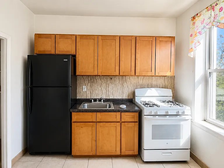 10615 Guy R Brewer Blvd #3 — Photo 2
