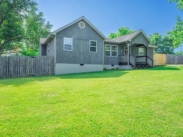 45 Lee Dr, Beaver Dam, KY 42320