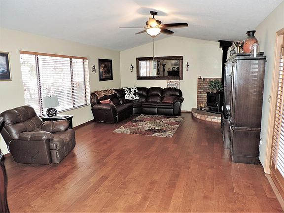 4th image of 3974 N Mistletoe Dr