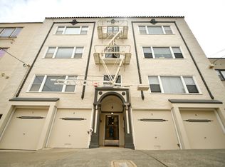832 York St #4, Oakland, CA 94610