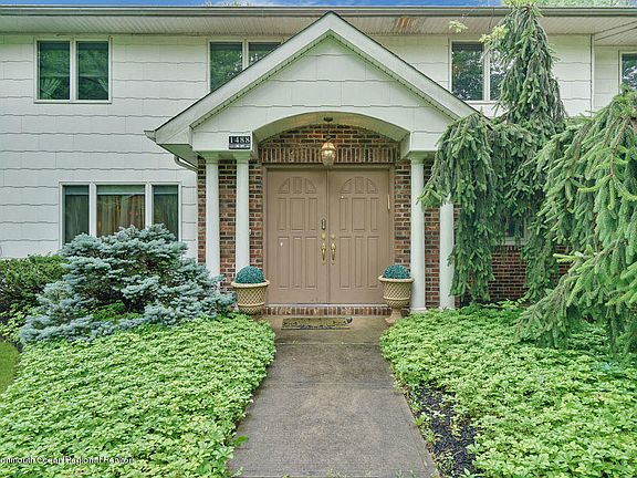 3rd image of 1488 Pine Park Ave