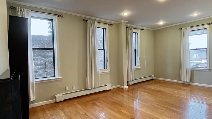 Rented by Corcoran | media 11