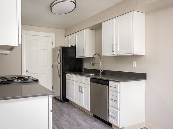 Twin Creeks | Kitchen