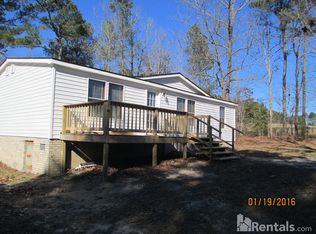 421 White Meadows Dr, Sanford, NC 27330