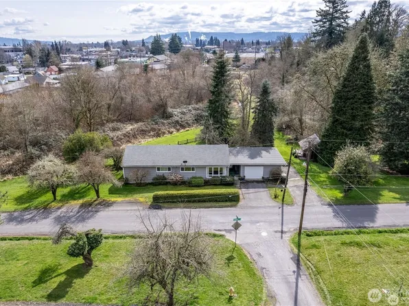 708 Fishers Lane, Kelso, WA 98626