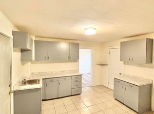 539 Union St #3, Fredericton, NB E3A 3N4