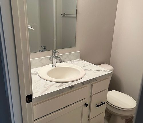 4th image of 210 W Sunset St