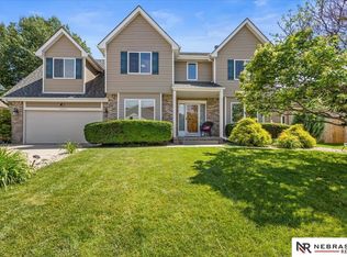 10573 Curtis Ave, Omaha, NE 68134