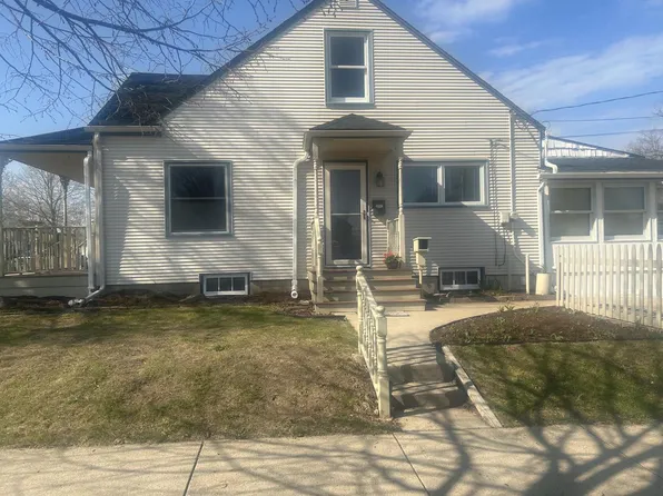 2374 South 65th STREET, West Allis, WI 53219