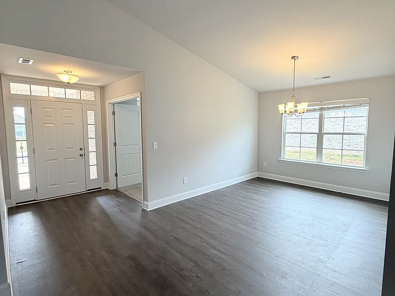 214 Alonzo Toney Dr — Photo 8