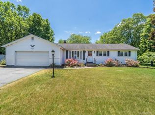 28 Princeton Ln, Glastonbury, CT 06033