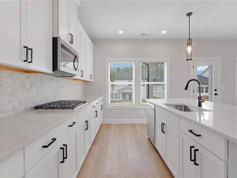 3089 Sweet Red Cir — Photo 15