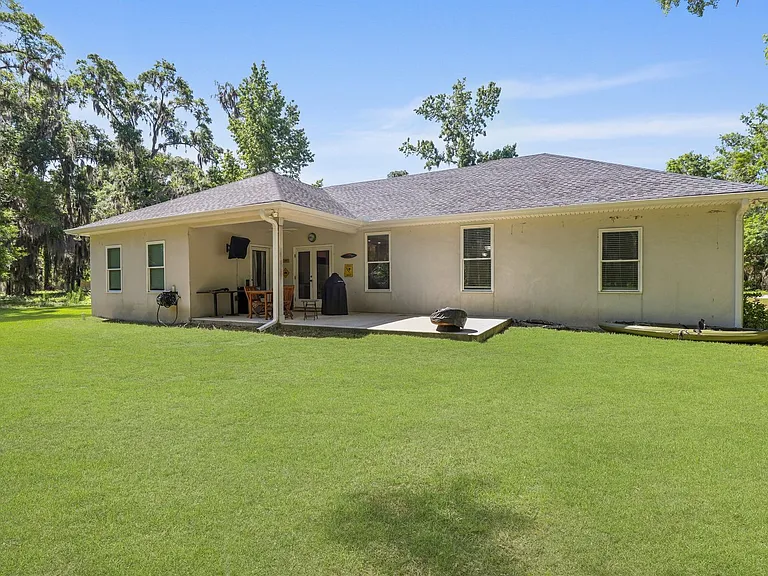 1003 Dolphin Ct NE — Photo 43