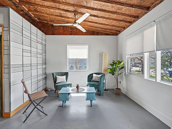 2nd image of 1516 Powers St