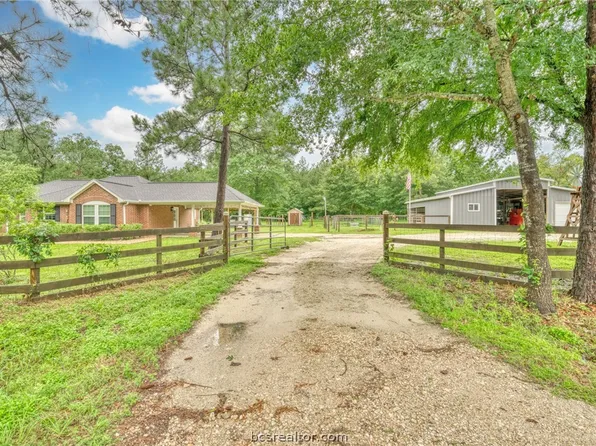 22243 Chapel Way, Richards, TX 77873
