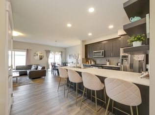 9932 223rd St NW, Edmonton, AB T5T 7L7