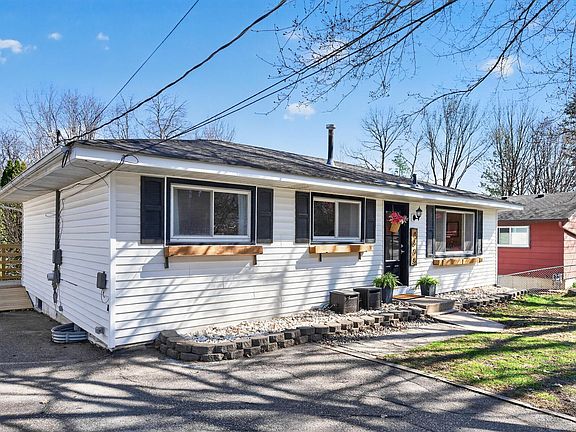 3rd image of 4608 Manchester Rd