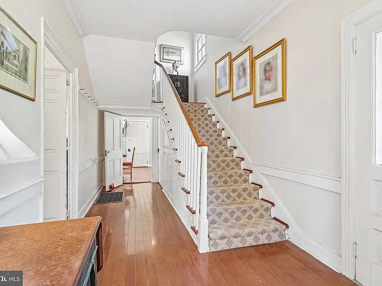 2167 Brunswick Ave — Photo 18