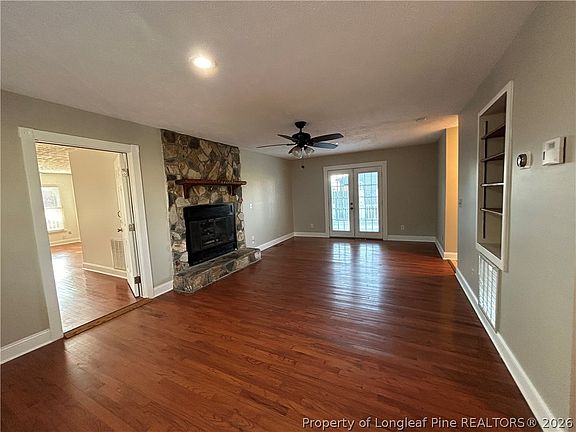 5th image of 438 W Palmer St