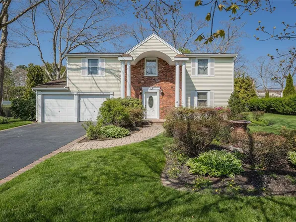 14 Osborne Avenue, Mount Sinai, NY 11766
