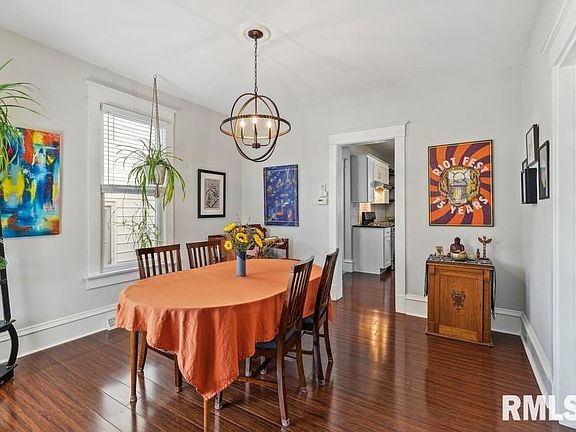 5th image of 2404 Carey Ave