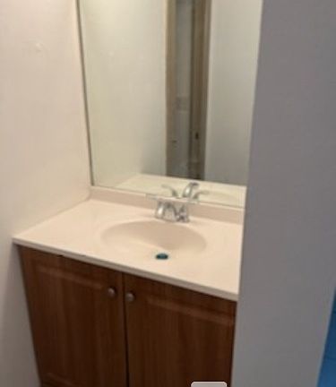 2nd image of 2250 Bancroft Cir S