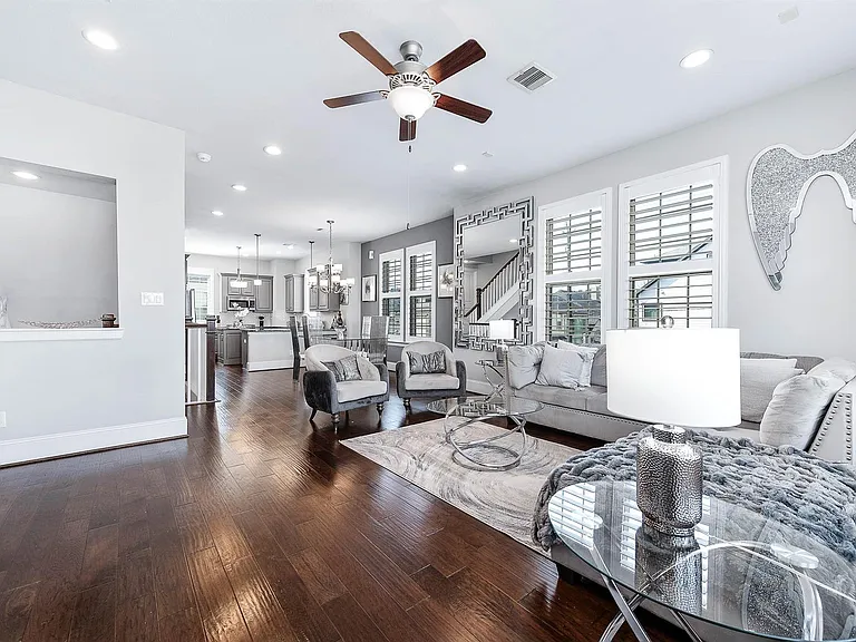 11027 Acorn Falls Dr — Photo 1